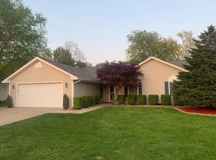 2608 Somerset Dr, Urbana, IL 61801