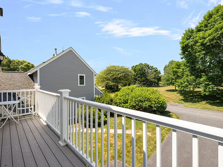 223 Corey Ln — Photo 24