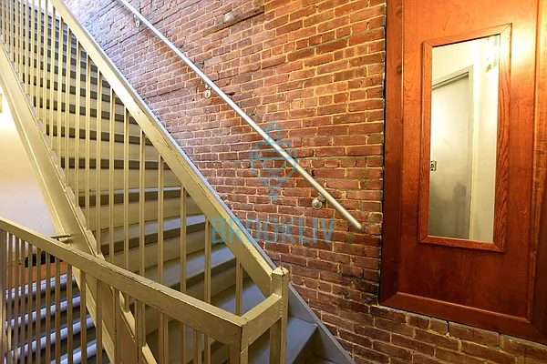 Rented by null | media 37