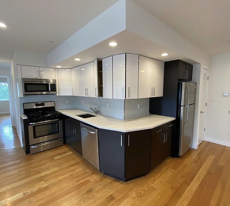 1st image of 26-11 2nd St #4D