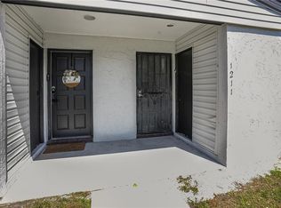 1211 68th Avenue Dr W #11, Bradenton, FL 34207
