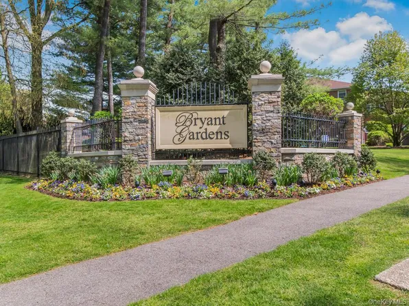 10 Bryant Crescent #2D, White Plains, NY 10605