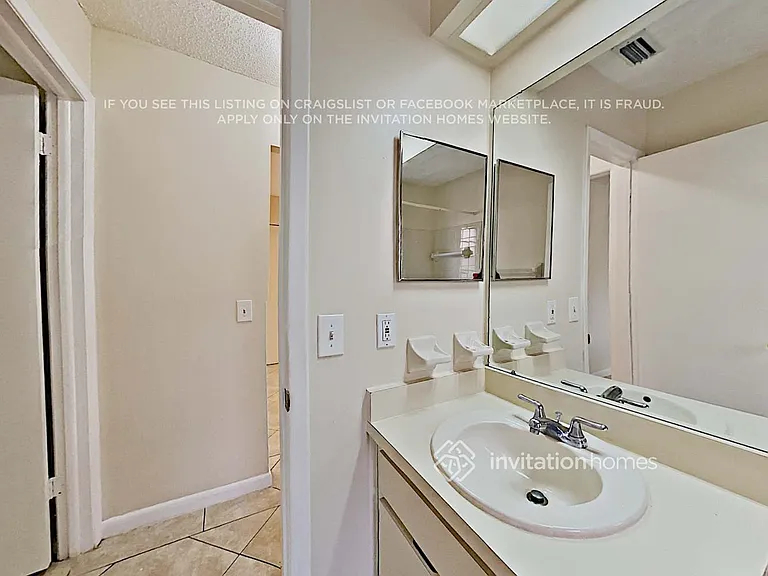 9006 Dixiana Villa Cir — Photo 17