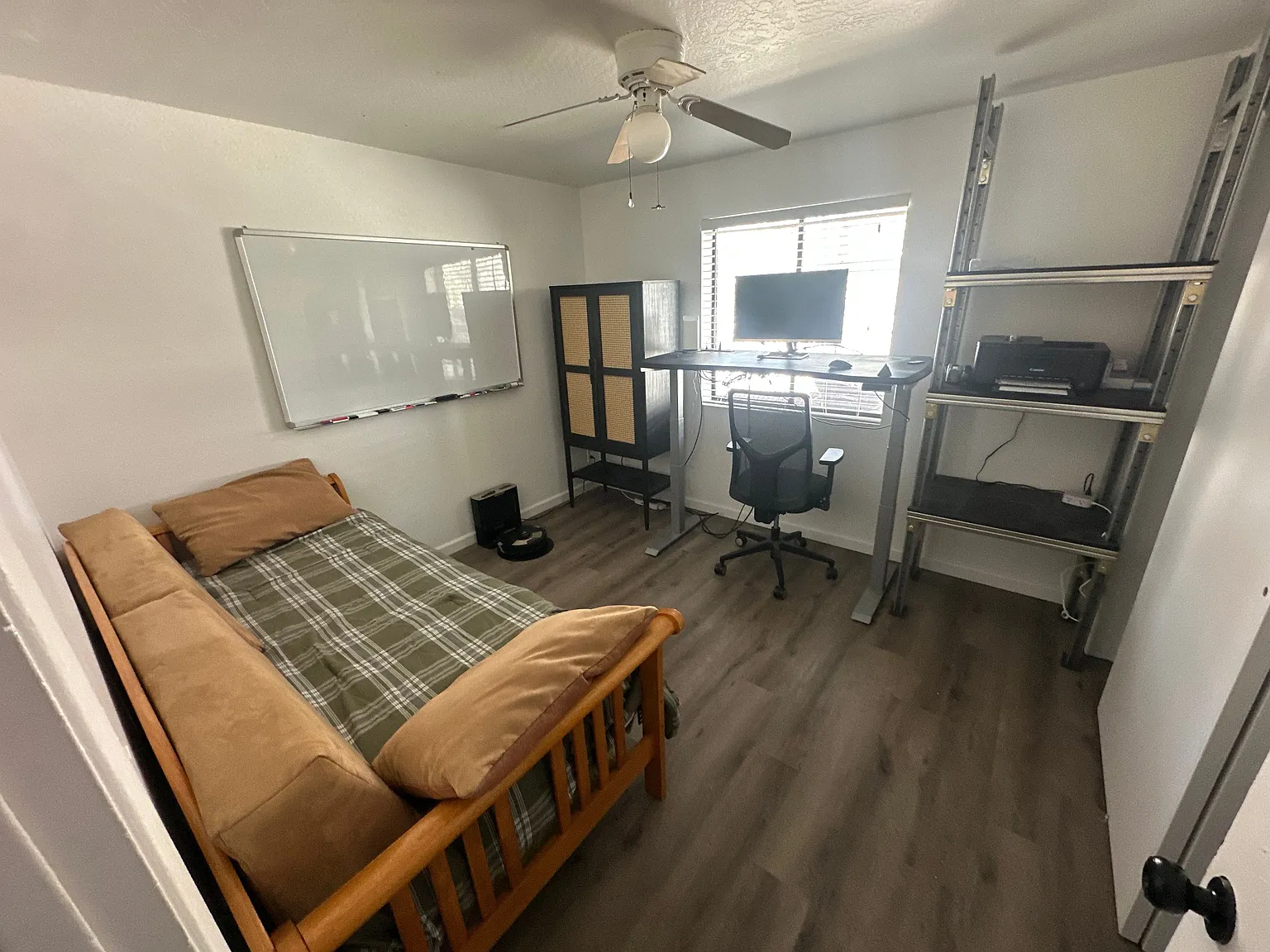 2 bed, 1.0 bath, 950 sqft, $2,299 — Photo 2