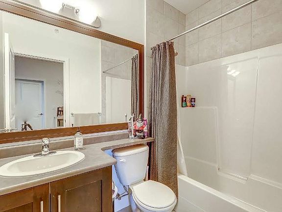 4th image of 46262 1st Ave #315