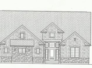 809 Red Hawk Dr, Walworth, WI 53184