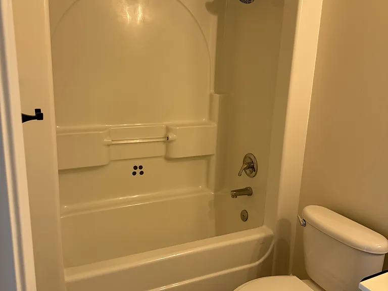 3205 Dalton Ct — Photo 2