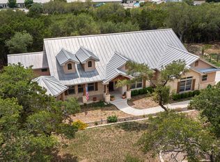 433 Stirrup Dr, Spring Branch, TX 78070