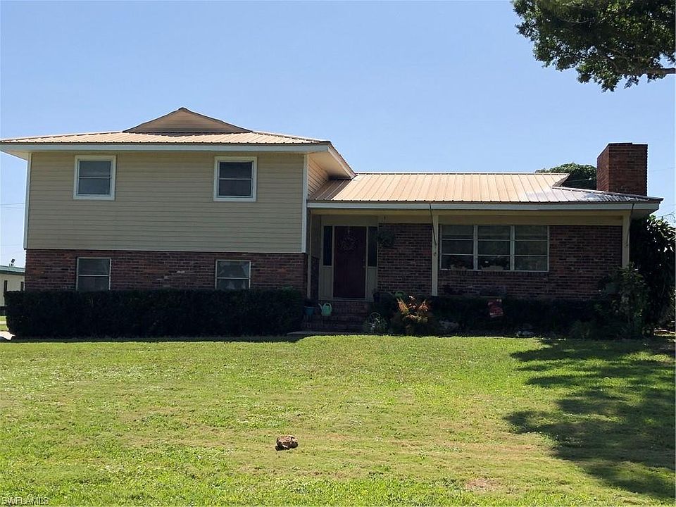 1st image of 202 Trocadero Ave