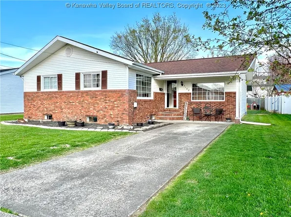 3102 Parrish Ave, Point Pleasant, WV 25550