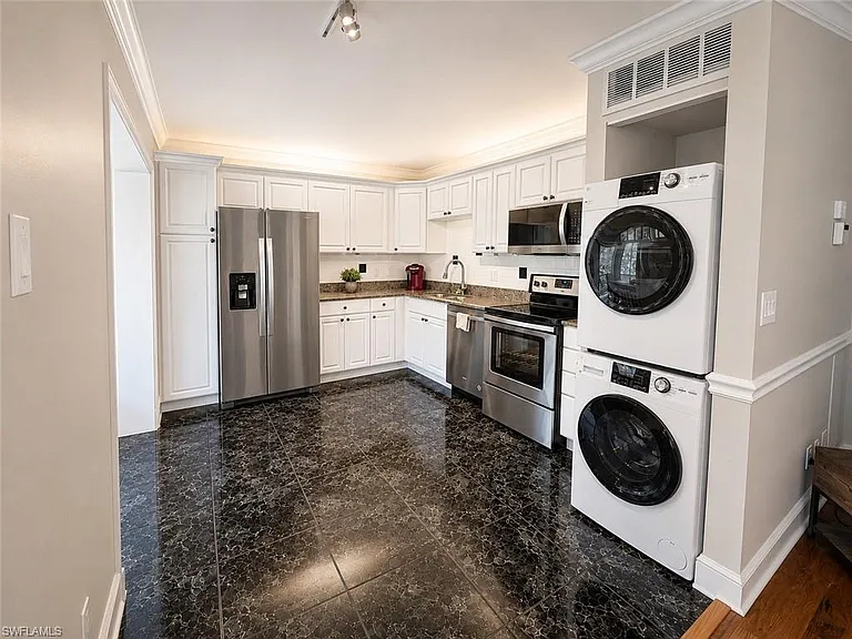 112 Bob O Link Way #B — Photo 6
