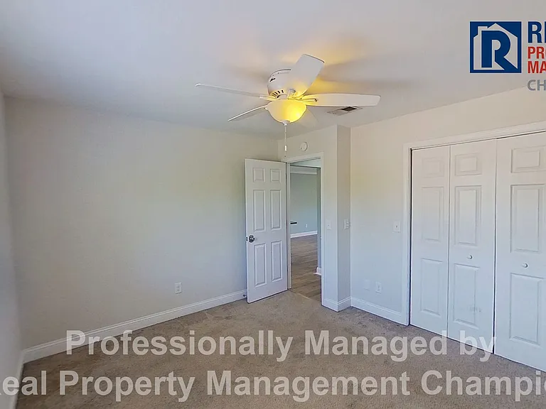 3728 Saint Johns Ct #B — Photo 14