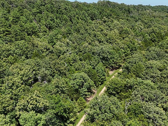 4th image of Blue Mountain Rd