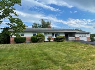 21 Bridgeview Dr, Lewistown, PA 17044