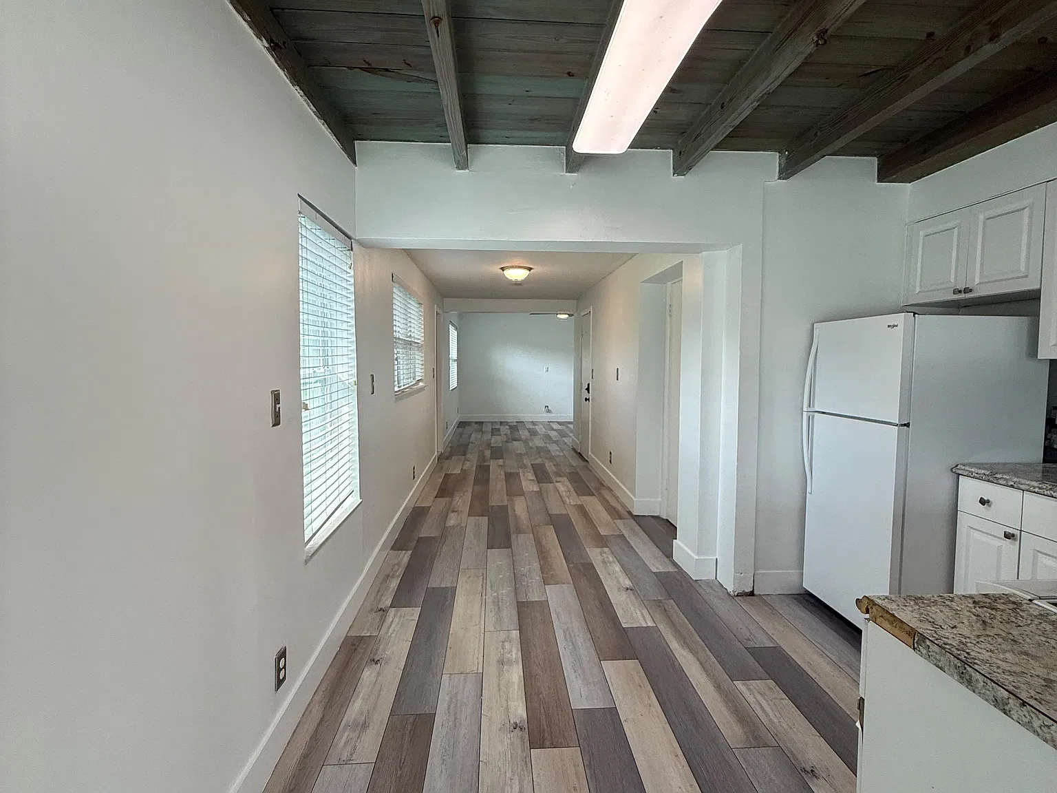 3 bed, 1403 sqft, $3,300 — Photo 4