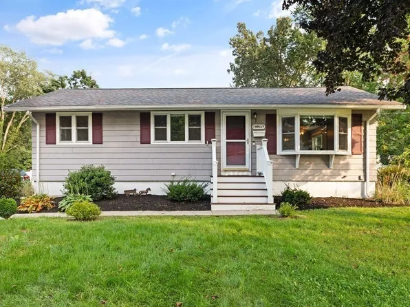 1 Holly St, Burlington, MA 01803