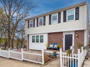 136 Weld St, West Roxbury, MA 02132
