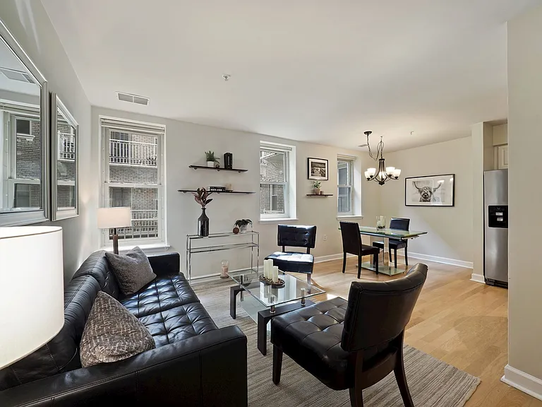 1308 Clifton St NW — Photo 5