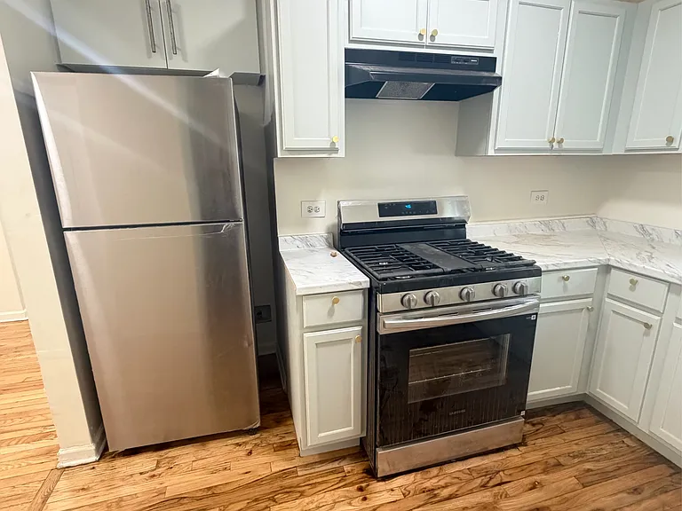 9120 S Dauphin Ave #1W — Photo 2