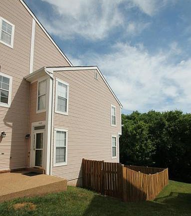 3rd image of 44210 Mossy Brook Sq
