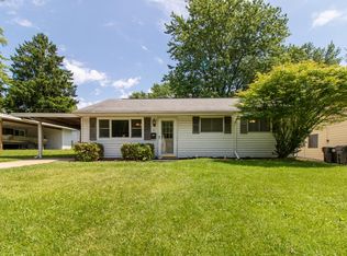 27 Norwood Dr, Normal, IL 61761