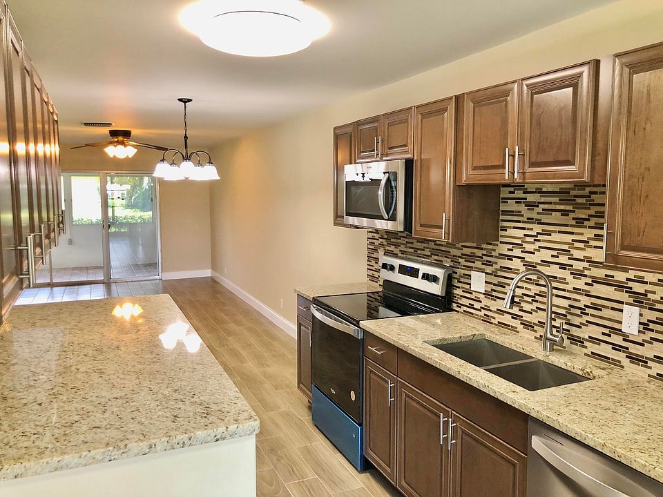 Pines Of Delray Condominiums 1021 Flame Vine Ave Delray Beach, FL