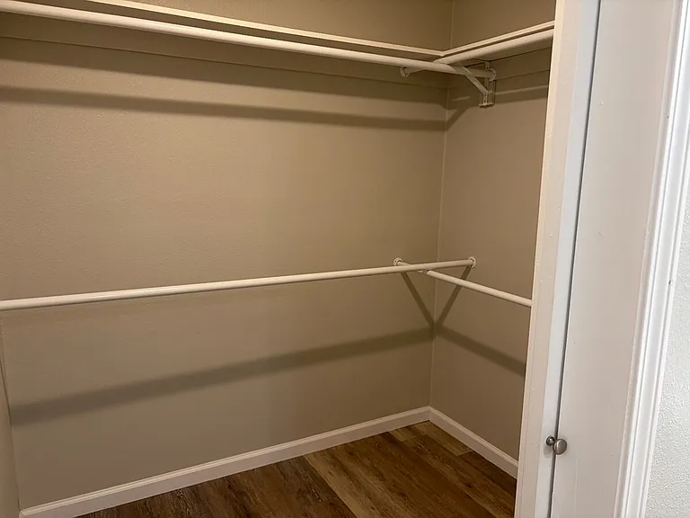 4116 W 56th Pl — Photo 13