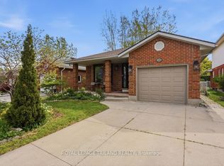 1098 Lawson Rd, London, ON N6G 2X9