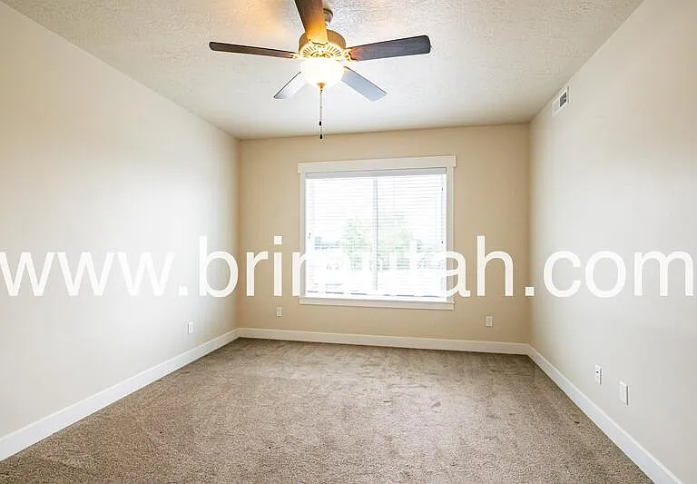 4645 S Locust Ln #10 — Photo 15