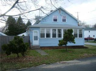 44 Orchard St, Johnston, RI 02919