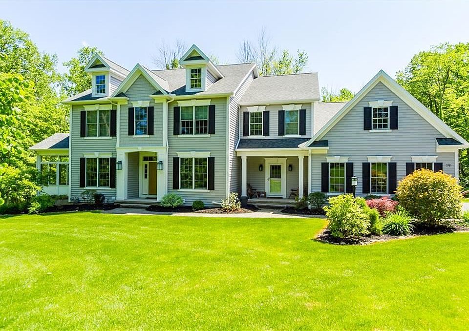 1st image of 19 S Pittsford Hill Ln
