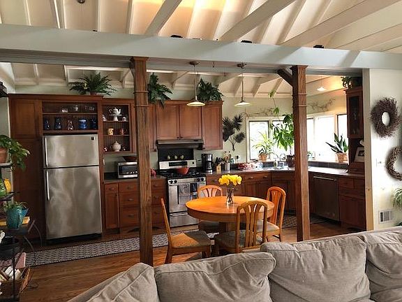 Kitchen - new convection stove with five burners