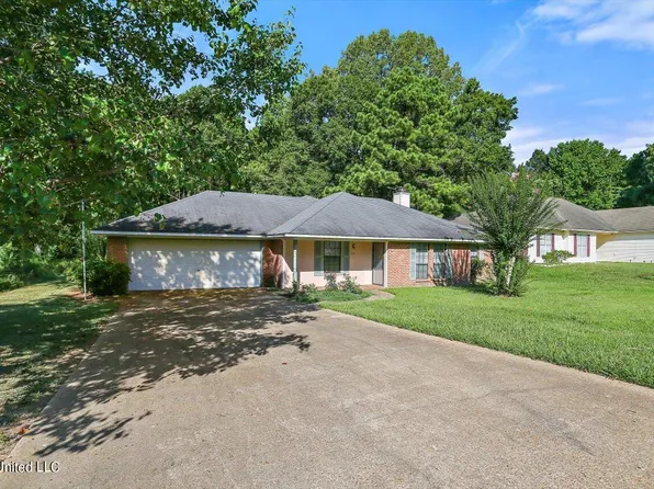 557 Vineland Dr, Jackson, MS 39212