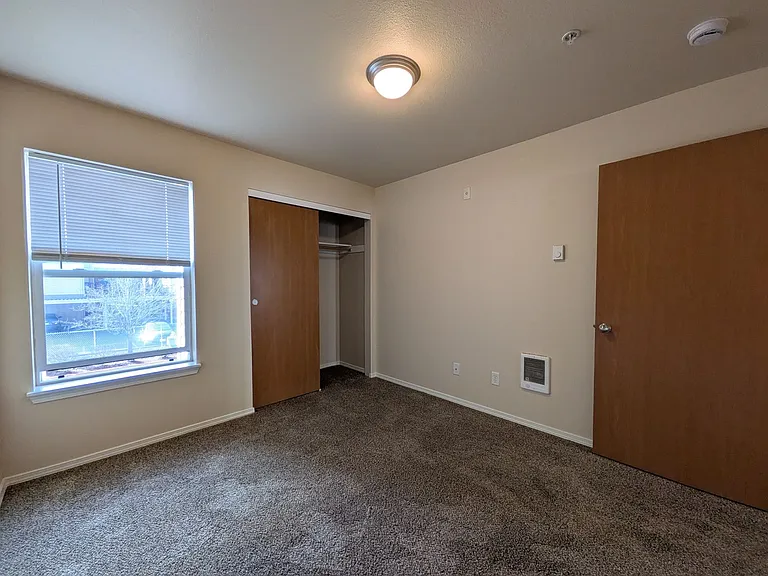 Wellesley Park Apartments — Photo 66
