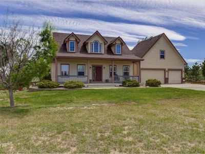 1040 Green Gables Cir, Bennett, CO, 80102