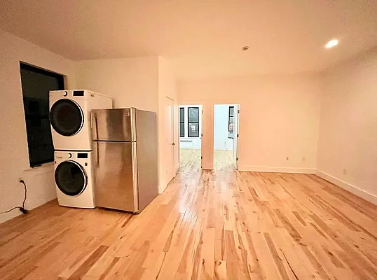 Rented by RealTegrity NY LLC | media 9