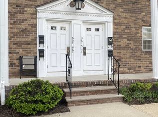 60 E Maple St, Teaneck, NJ 07666