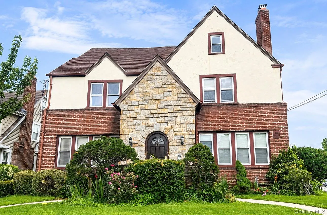 3 bed, 2.0 bath, 1000 sqft, $3,500 — Photo 1