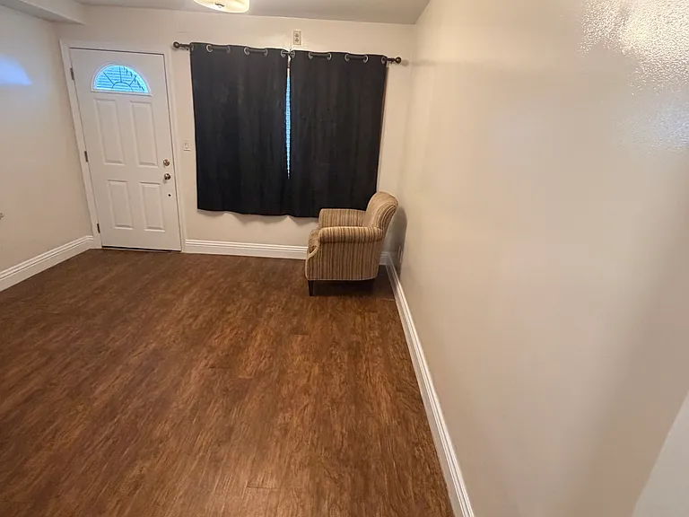 124 River Road Ext #B — Photo 8