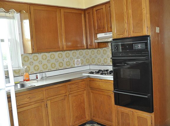 5th image of 34 King Arthur Ct APT 11