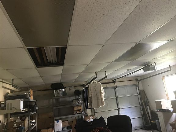 3rd image of 1107 Carter Dr