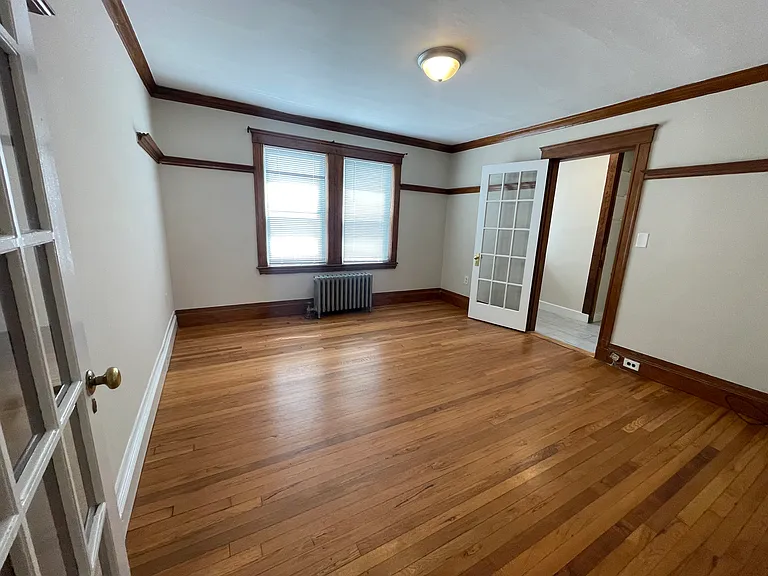547 Hyde Park Ave #1 — Photo 8