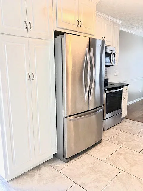 3 bed, 1341 sqft, $1,415 — Photo 4