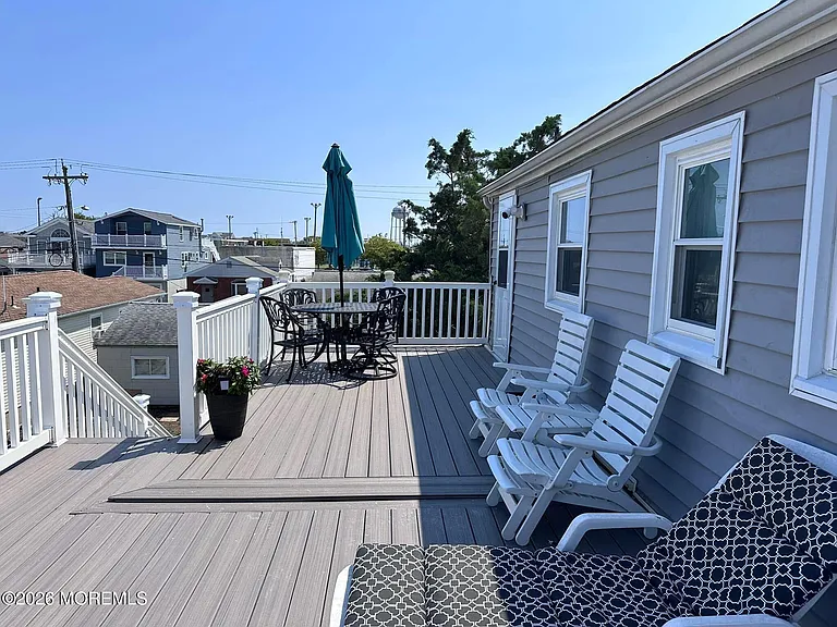 1510R Bay Blvd #2 — Photo 24