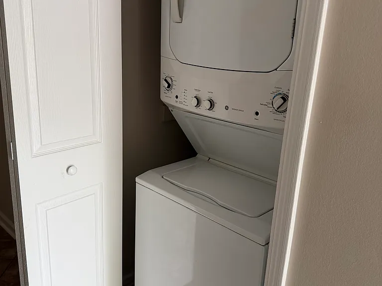 1810 Greens Blvd #5 — Photo 4