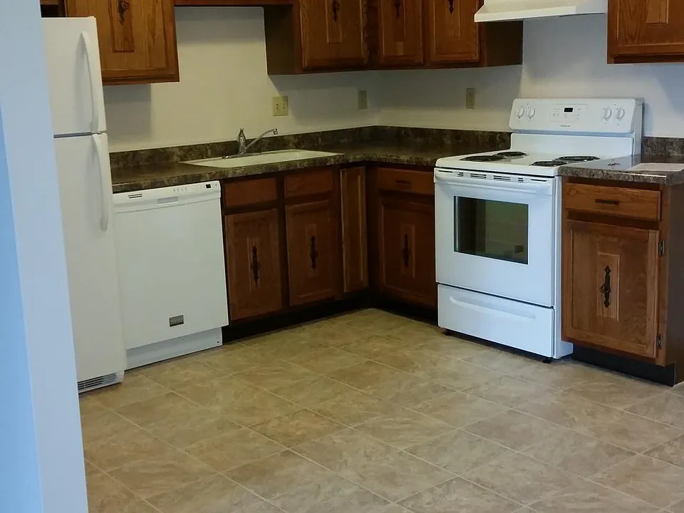 2 Bedroom, Kitchen