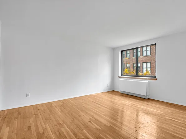 414 West 54th Street image 7 of 11