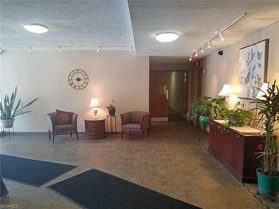 2nd image of 11850 Edgewater Dr APT 206