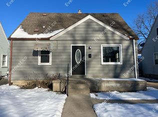 2062 Champaign Rd, Lincoln Park, MI 48146