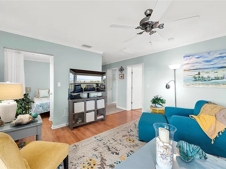 237 Seahorse Dr SE #H — Photo 7